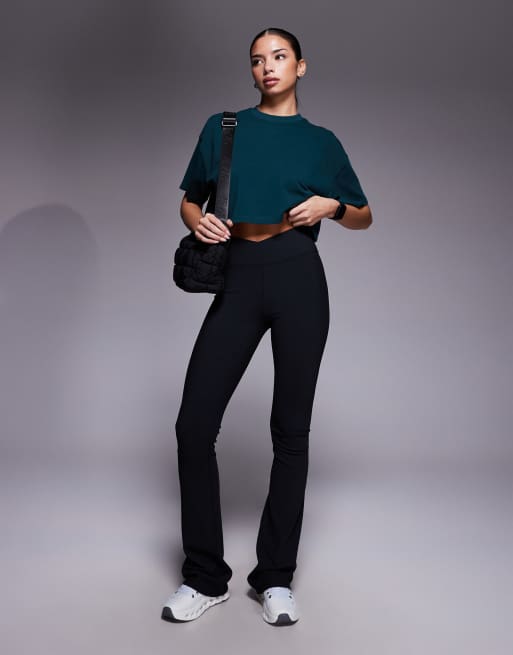 4505 Icon heavyweight cotton cropped t-shirt with quick dry finish in washed evergreen, 2 of 4
