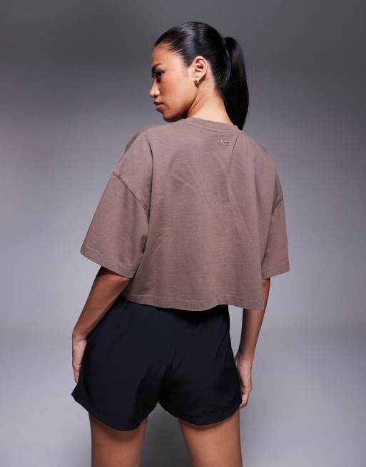 4505 Icon heavyweight cotton cropped t-shirt with quick dry finish in washed taupe, 2 of 4