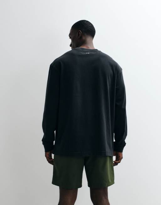 4505 Icon heavyweight cotton oversized long sleeve t-shirt with quick dry finish in washed black, 4 of 5
