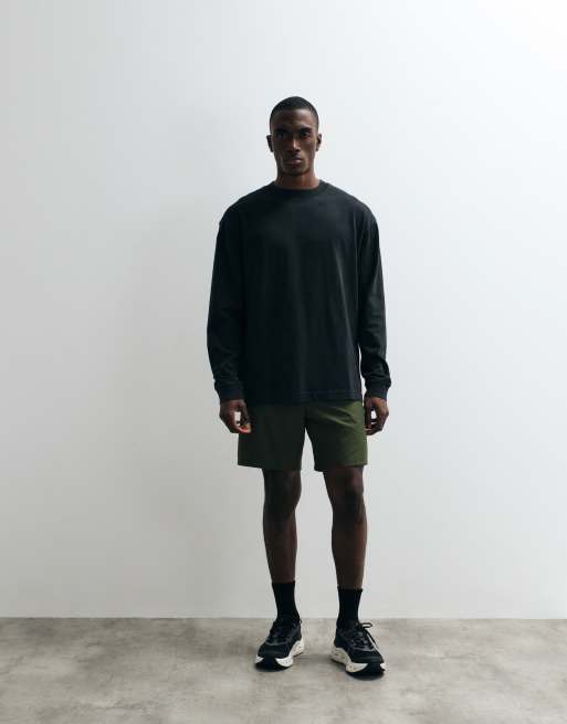 4505 Icon heavyweight cotton oversized long sleeve t-shirt with quick dry finish in washed black, 5 of 5