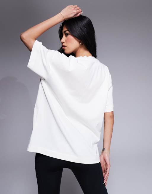 4505 Icon heavyweight cotton oversized t-shirt with quick dry finish in off white, 4 of 4