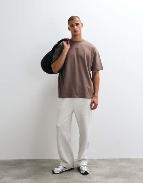 4505 Icon heavyweight cotton oversized t-shirt with quick dry finish in taupe brown - view 1