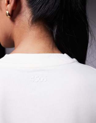 4505 Icon Heavyweight Cotton Oversized T-shirt With Quick Dry Finish In White