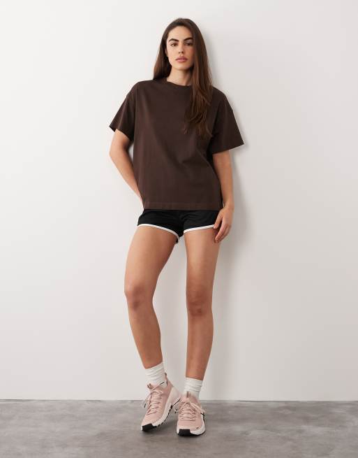 4505 Icon heavyweight cotton oversized t-shirt with quick dry finish in washed espresso, 2 of 4