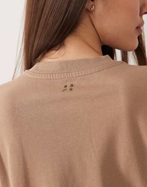 4505 Icon heavyweight cotton oversized t-shirt with quick dry finish in washed fawn, 4 of 4