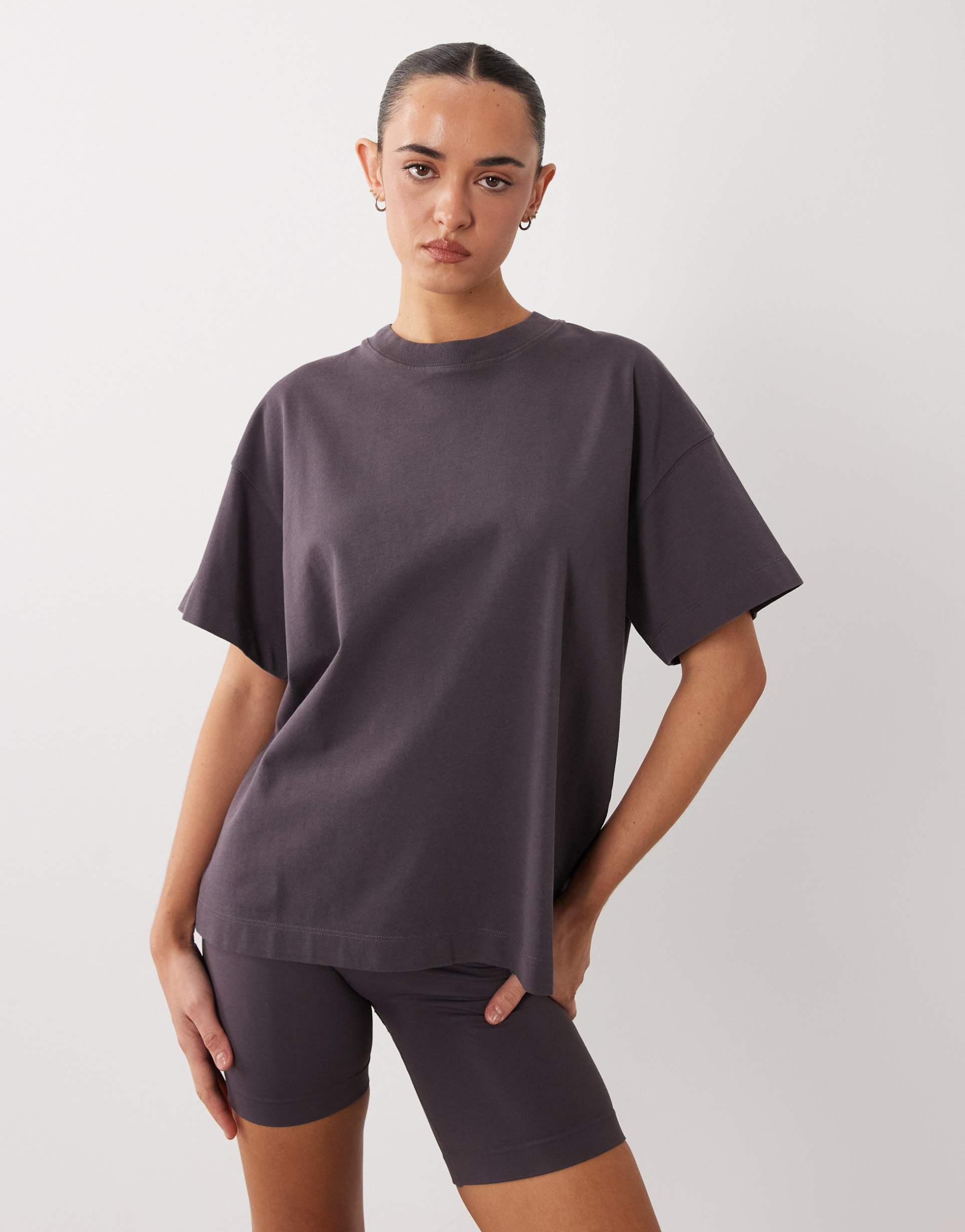 4505 icon heavyweight cotton oversized t-shirt with quick dry finish in washed storm gray
