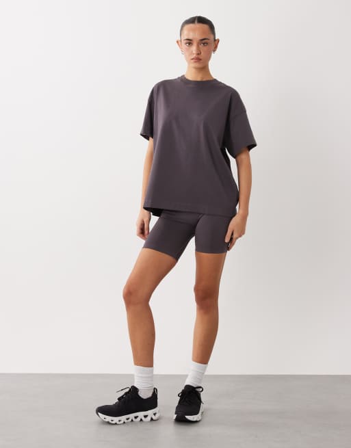 4505 Icon heavyweight cotton oversized t-shirt with quick dry finish in washed storm grey, 2 of 4