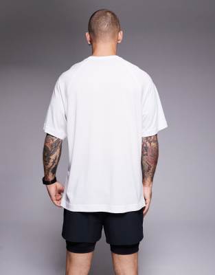 4505 Icon Heavyweight Cotton Oversized T-shirt With Quick Dry Finish In White