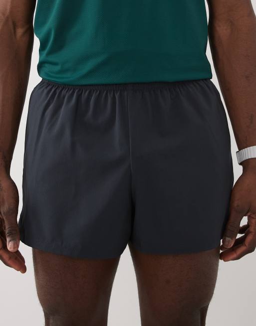 4505 - Icon - Hurtigttørrende 8 cm-løbeshorts i mørk marineblå med telefonlomme bagpå, 4 af 5