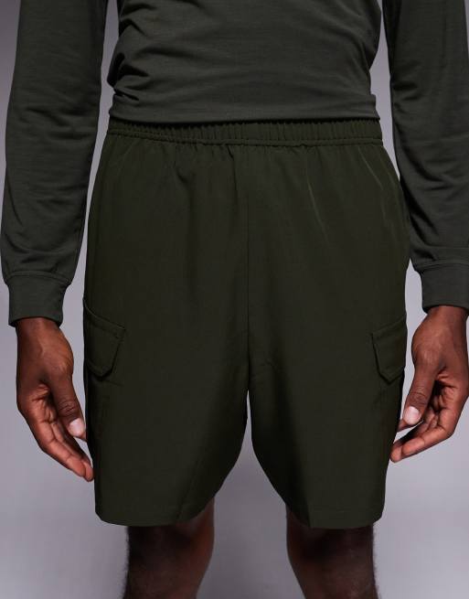 4505 - Icon - Kakigrønne hurtigttørrende cargo-træningsshorts med lynlåslommer på 18 cm, 4 af 5