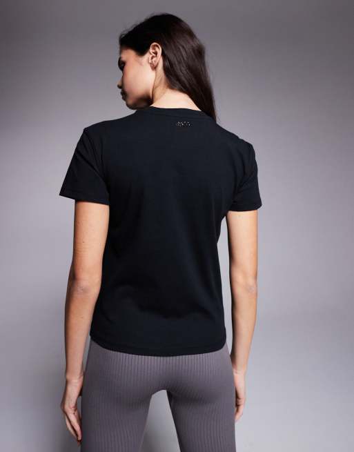 4505 – Icon – Kastiges T-Shirt aus schnell trocknender Baumwolle in Schwarz, 2 von 4