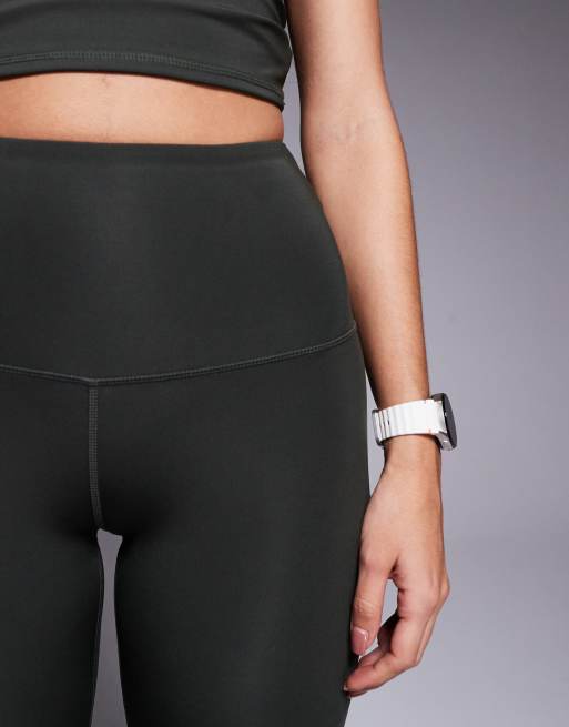 4505 - Icon - Legging de sport effet sculptant à l'arrière avec poche intérieure et taille haute - Kaki, 5 de 5