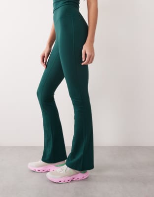 Icon - Legging de yoga slim en tissu doux à taille haute - Vert sapin 42