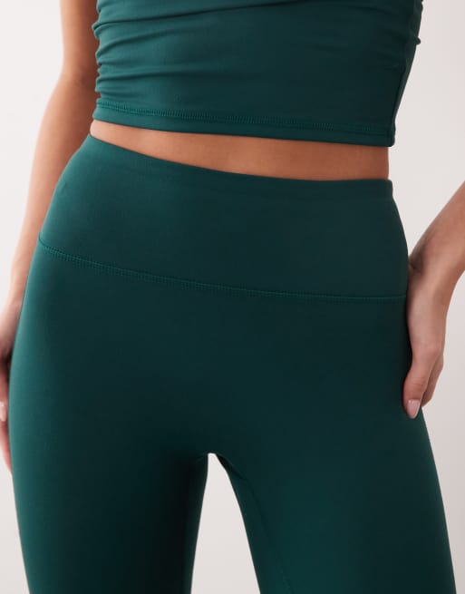 4505 - Icon - Legging de yoga slim en tissu doux à taille haute - Vert sapin, 3 de 5