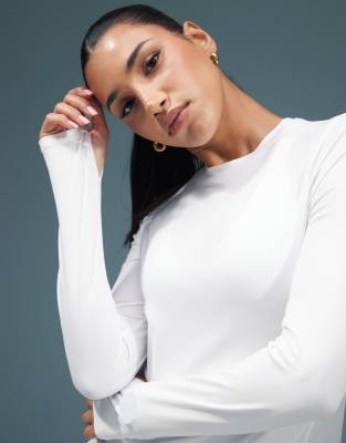 4505 Icon long sleeve running top in white φωτογραφία