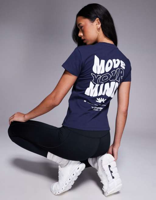 4505 - Icon - Marineblå T-shirt i bomuld med hurtigttørrende finish i firkantet pasform 