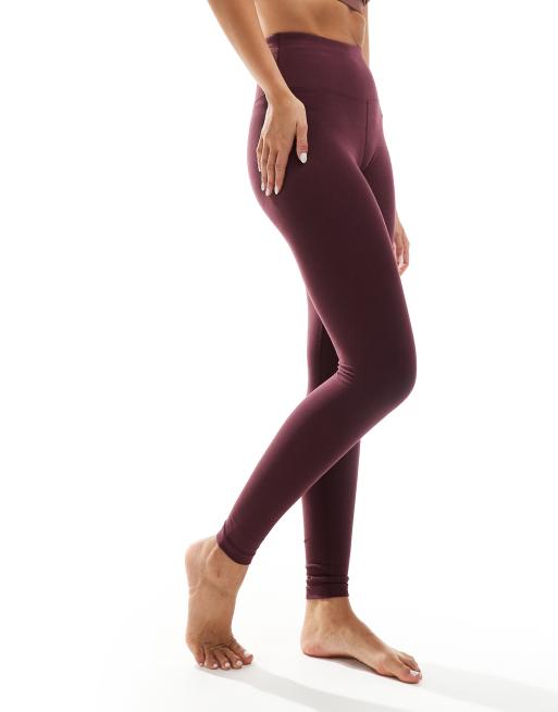 4505 – Icon – Miękkie bordowe legginsy sportowe do jogi 