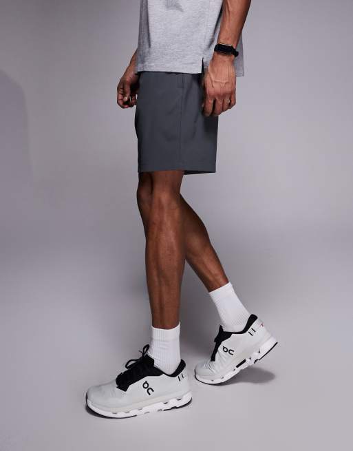 4505 - Icon - Mørkegrå hurtigttørrende træningsshorts på 18 cm med lynlåslommer, 3 af 5