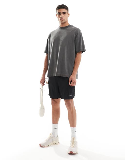 4505 – Icon – Oversize-T-Shirt aus schwerer Baumwolle in Schwarz mit schnell trocknendem Finish, 2 von 4