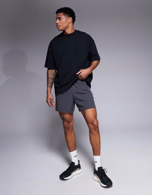 4505 – Icon – Oversize-T-Shirt aus schwerer Baumwolle in Schwarz mit schnell trocknendem Finish, 3 von 4