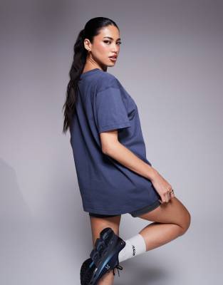 4505 Icon oversized cotton t-shirt with quick dry finish in navy 