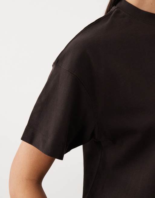 4505 - Icon - Oversized og hurtigttørrende T-shirt i kraftig og forvasket chokoladebrun bomuld, 3 af 4