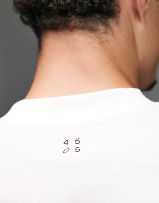 4505 - Icon - Oversized T-shirt van zware stof met sneldrogende eigenschappen in gebroken wit, 2 van 5