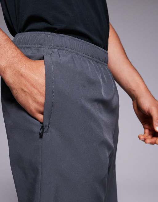 4505 - Icon - Pakke med 2 par hurtigttørrende 18-tommer-træningsshorts med lynlåslommer i sort/koksgrå, 5 af 5