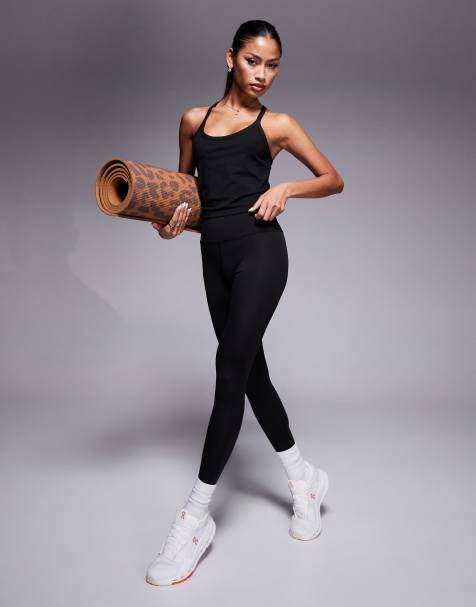 4505 – Icon – Po-formende Sport-Leggings in Schwarz mit Innentasche und hohem Bund - view 1