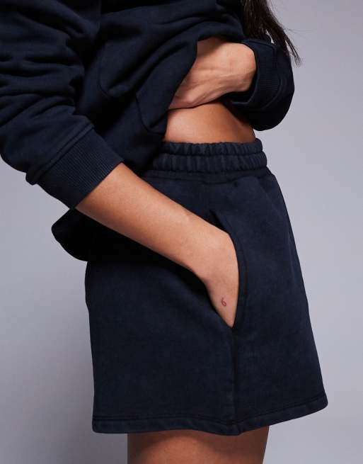 4505 Icon quick dry heavyweight training sweat shorts in washed black 