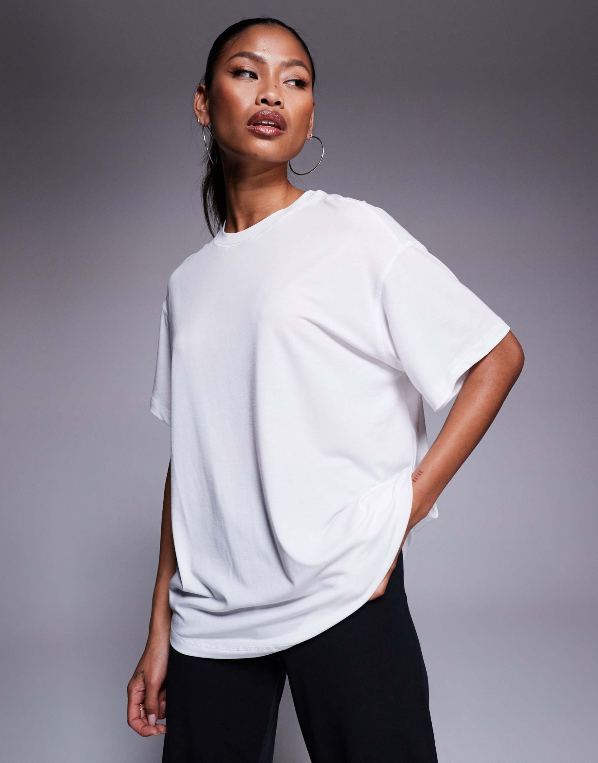 4505 icon quick dry performance oversized t-shirt in white