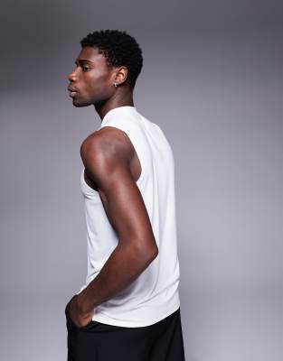 4505 Seamless 8 Inch Base Layer Running Shorts With Drawstring Waist In White
