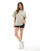 Thumbnail 1 van 4