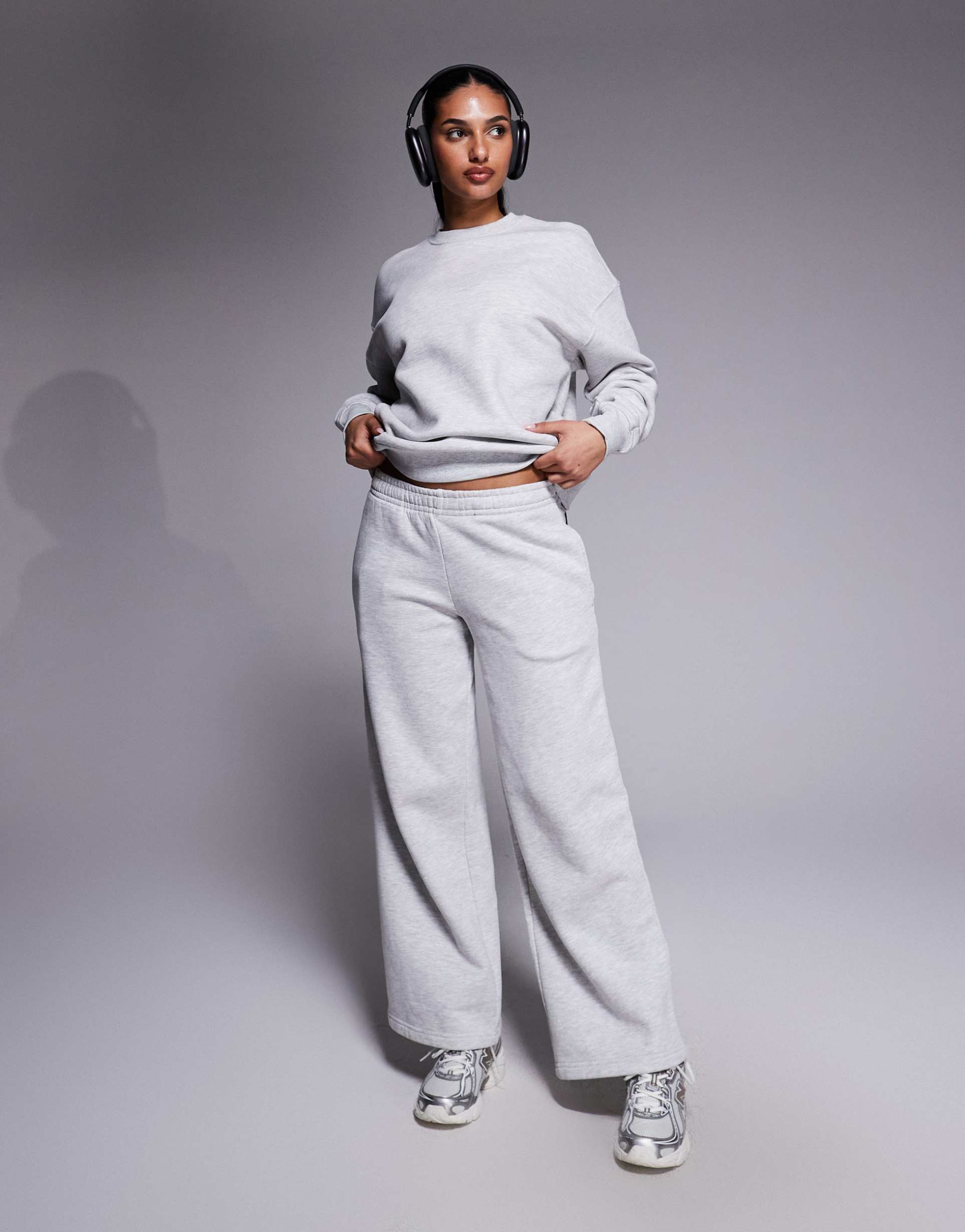 4505 icon rest day heavyweight 440gsm cotton wide leg sweatpants in light gray heather