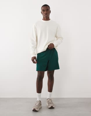 Icon - Schnell trocknende Sport-Shorts in Flaschengrün mit Reißverschlusstaschen, 18 cm Grün XS