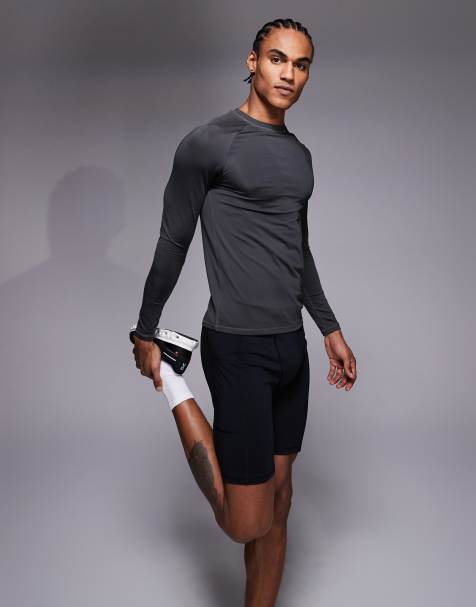 4505 Icon – Schnelltrocknende, halblange Baselayer-Sportleggings in Schwarz mit Handytasche  - view 1