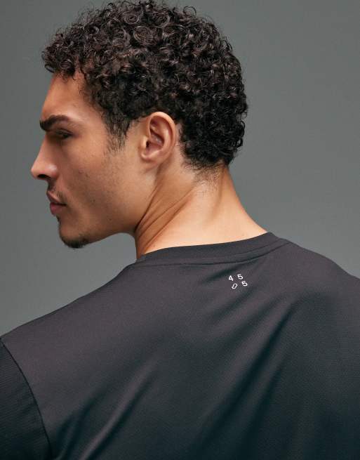 4505 – Icon – Schnelltrocknendes, langärmliges Trainings-T-Shirt aus Mesh in Schwarz, 2 von 5