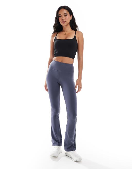 4505 Icon seamless rib yoga cami with inner bra in black , 2 of 4