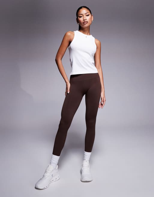 4505 Icon seamless ribbed 90s racer back tank top in white, 4 of 4