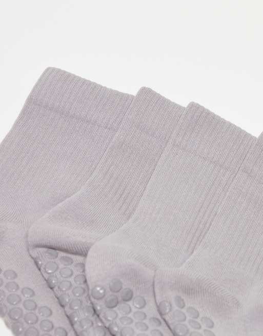 4505 - Icon - Set van 2 paar antislip pilates-sokken in nertsbruin, 2 van 3