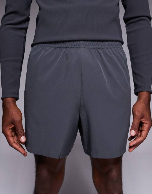 4505 - Icon - Sneldrogende trainingsshort van 5inch met ritszakken in antraciet, 4 van 5