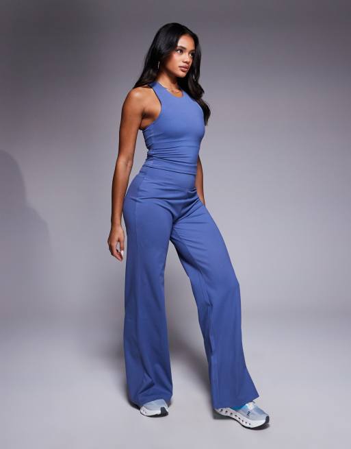4505 Icon soft touch dance pant in china blue 