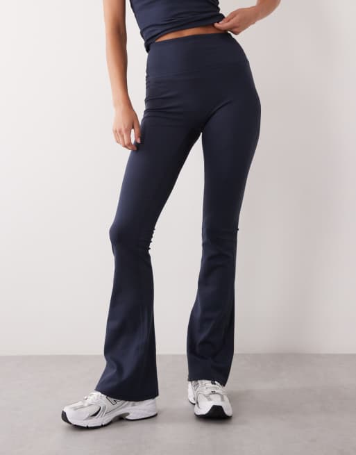 4505 Icon soft touch high waist slim kick yoga legging in midnight navy, 2 of 5