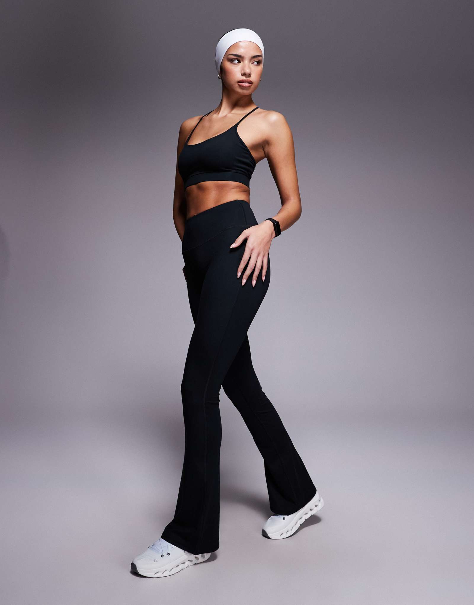 4505 Icon мягкие на ощупь леггинсы для йоги kick yoga с завышенной талией черного цвета