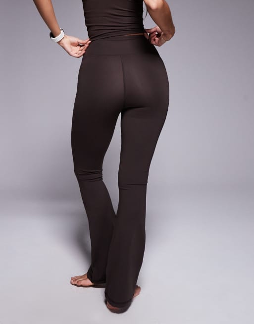 4505 Icon soft touch high waist slim kick yoga leggings in chocolate, 4 of 5