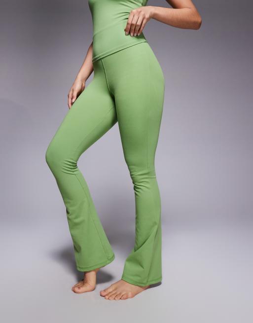 4505 Icon soft touch high waist slim kick yoga leggings in green, 4 of 5
