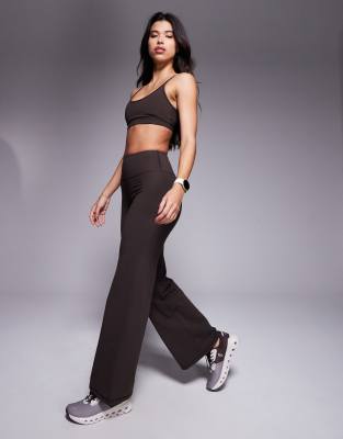 4505 Icon Soft Touch Light Support Sports Bra With Adjustable Straps