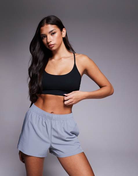 4505 Icon soft touch medium support sports bra with adjustable straps in black