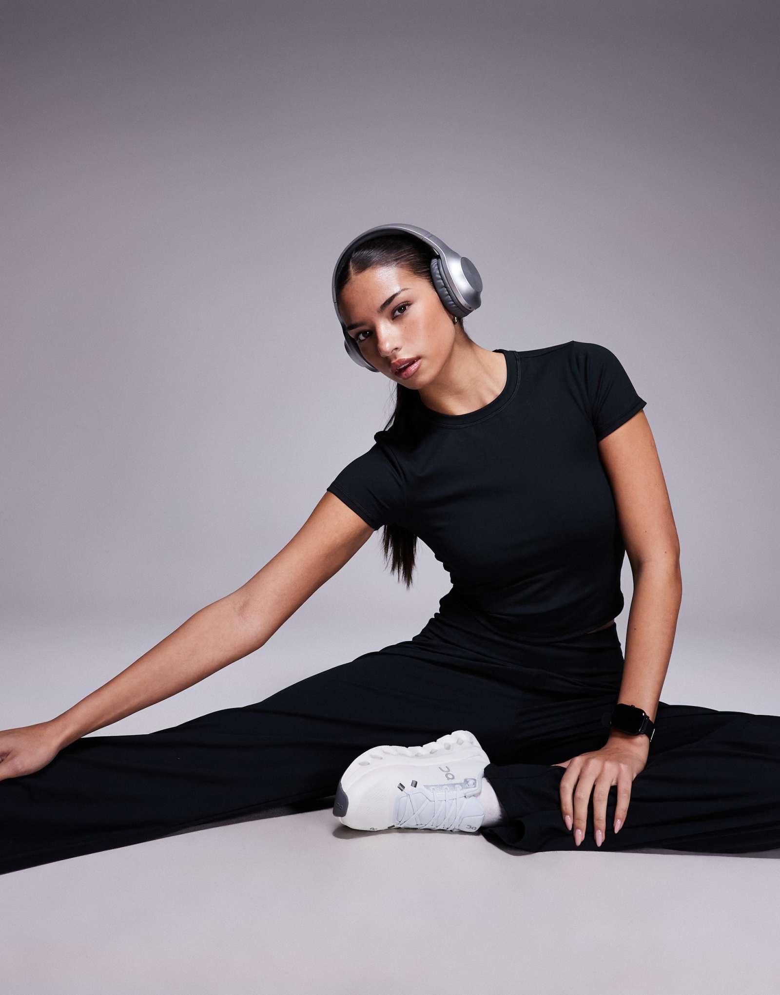 4505 Детская футболка Icon soft touch studio черного цвета