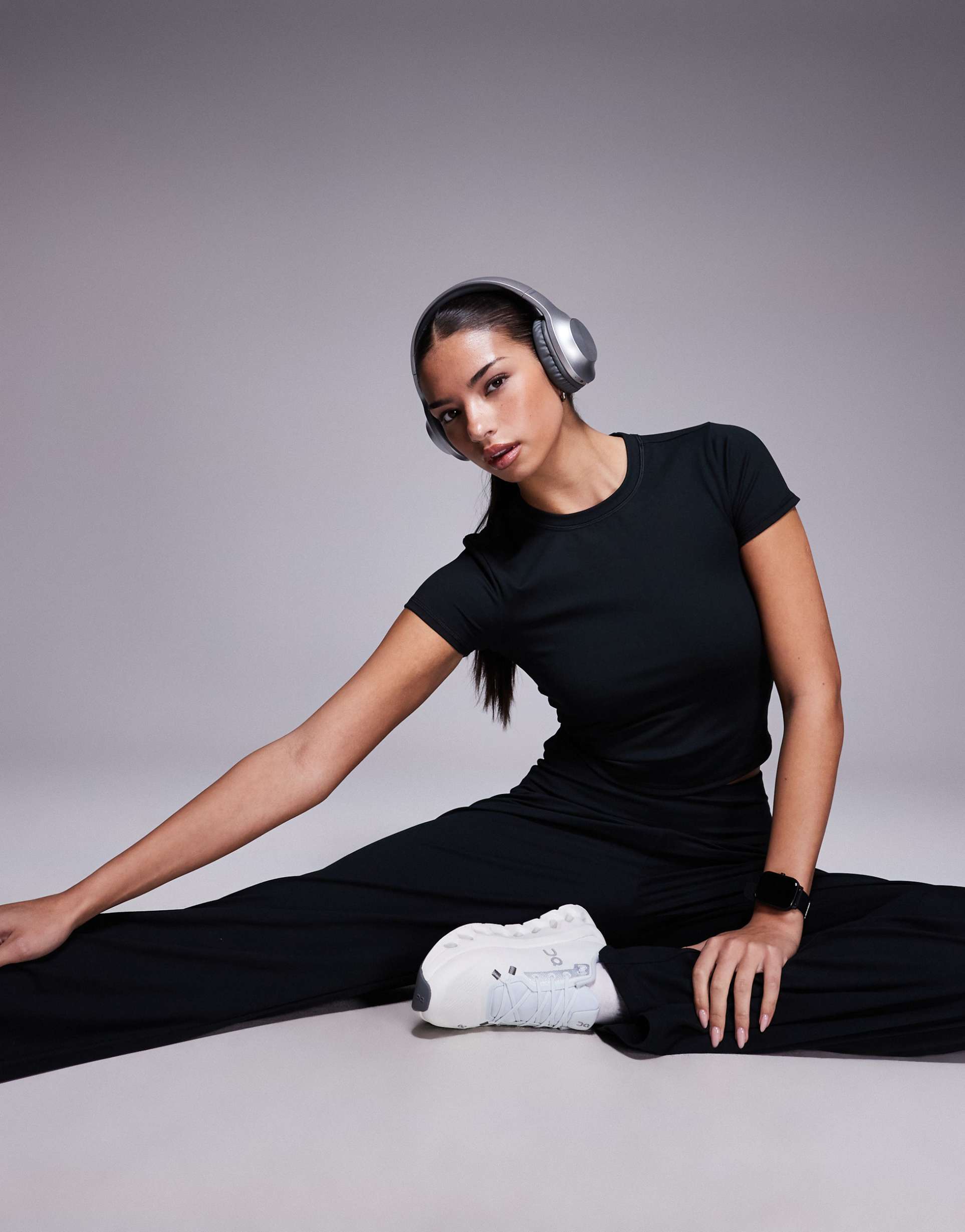 4505 icon soft touch studio baby t-shirt in black